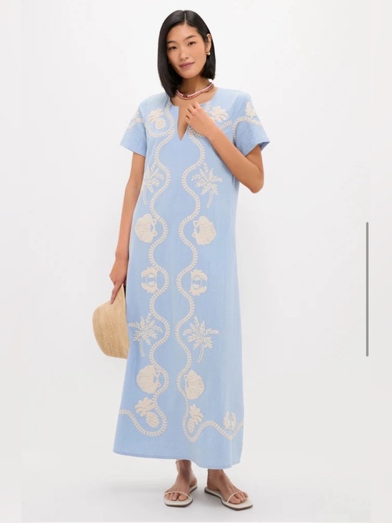 Tuckernuck Dresses & Skirts - NWT TUCKERNUCK Blue Seersucker Embroidered James Dress Size XXL
